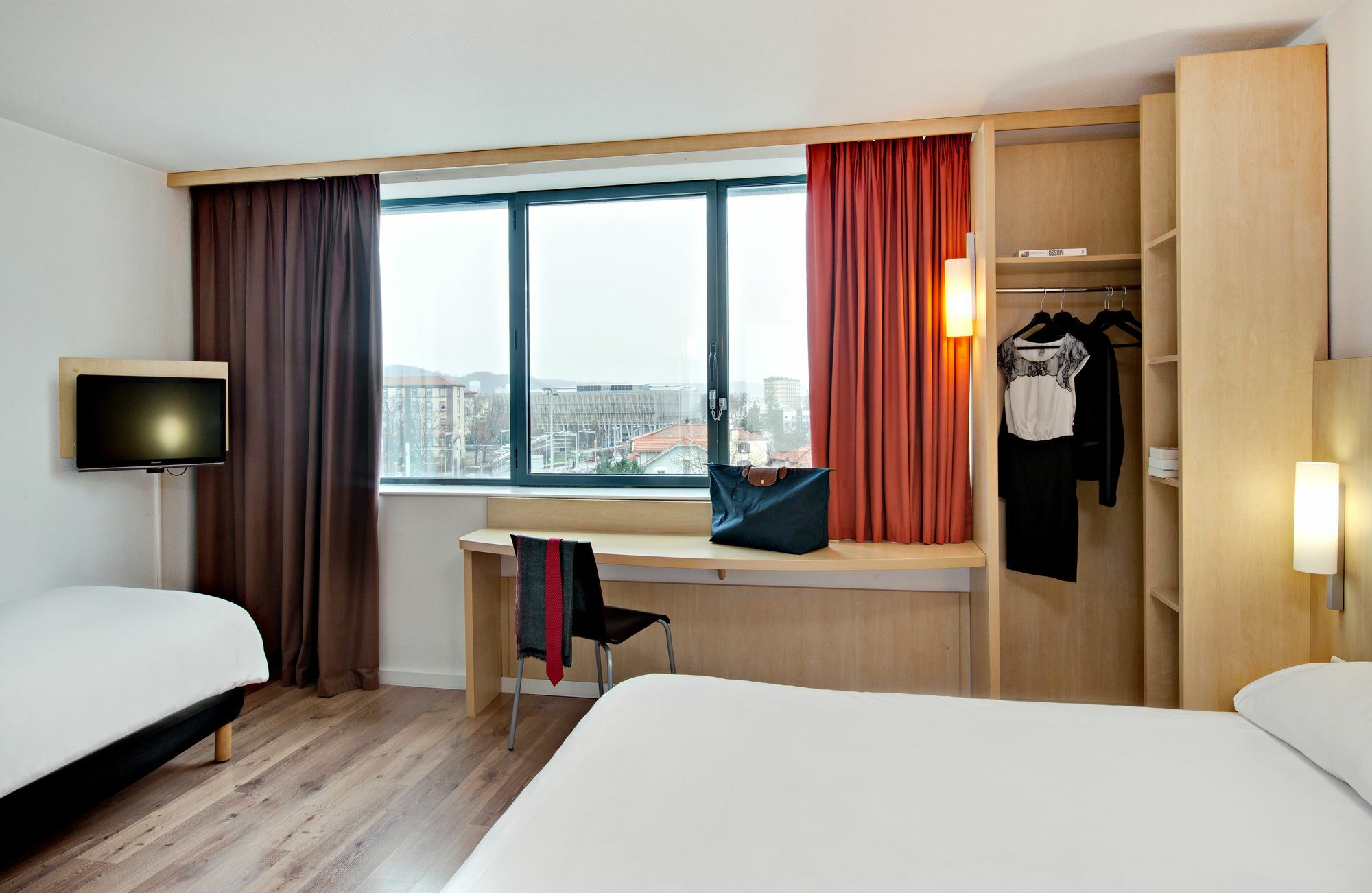 Ibis Clermont Ferrand Montferrand Hotel Exterior photo